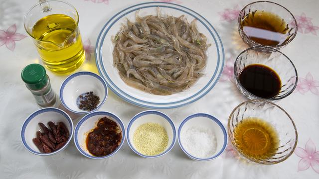 油爆虾怎么做好吃,怎样做油爆虾才好吃(这样做油爆虾在家也能做出大厨的味道) 油爆虾怎么做好吃,怎样做油爆虾才好吃(这样做油爆虾在家也能做出大厨的味道)