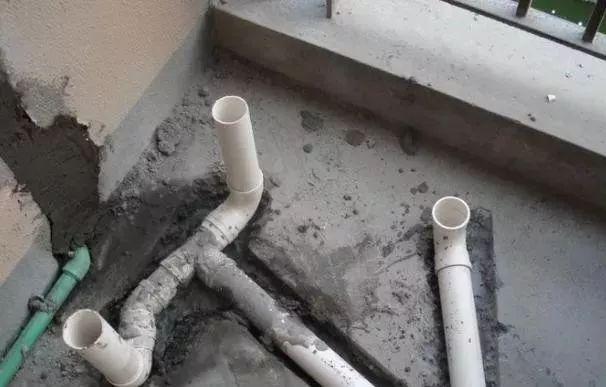 给排水中沉水弯是什么，存水弯有什么用（室内装修排水管道安装施工要点）