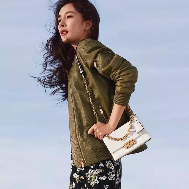 mk包包属于什么档次，MK包包属于什么档次（这五个颜值与质感均在线的包包品牌）