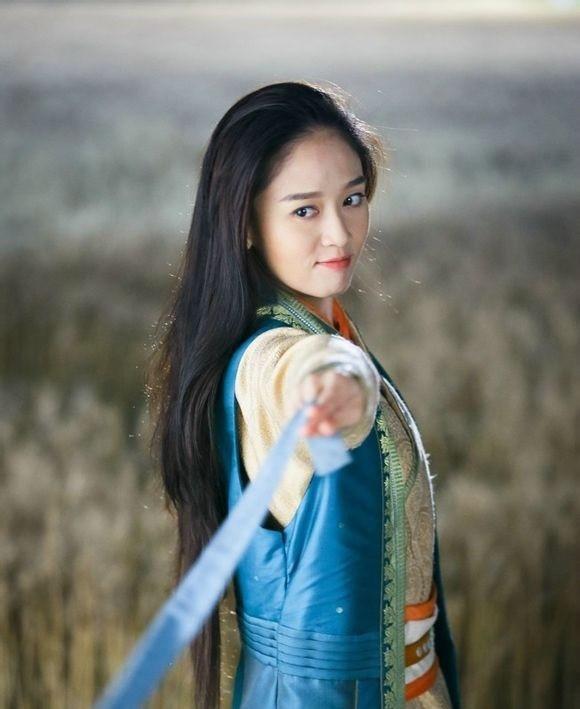 陈乔恩和张翰合作过哪部电视剧，张翰和陈乔恩拍了什么电视剧（遇到小9岁男友艾伦）