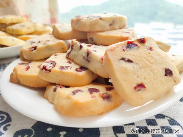 做蔓越莓饼干用什么粉，做蔓越莓饼干用什么粉最好（有面粉就能做甜点）