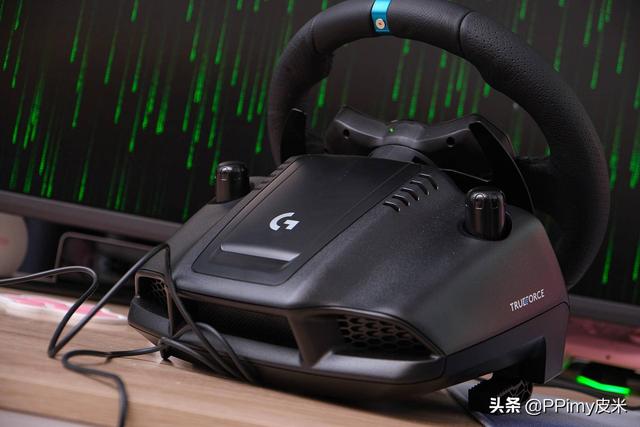 罗技游戏方向盘怎么样，TRUEFORCE力反馈方向盘
