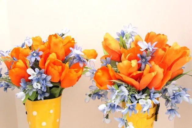 老式花束插花泥教程，老式花束插花泥教程图解（在旧鞋里插花）