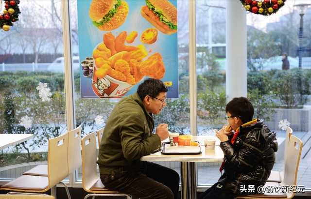 肯德基怎么点餐，在肯德基不排队用支付宝手机自助点餐方法（小姨子在肯德基上班）