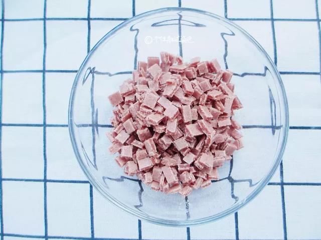 冰粉怎么做好吃，冰粉怎么做漂亮又好吃（夏天的命是冰粉给的）