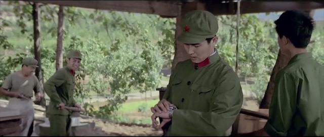 对于参演过130部影视作品的唐国强来说，这一部就够他吃一辈子了