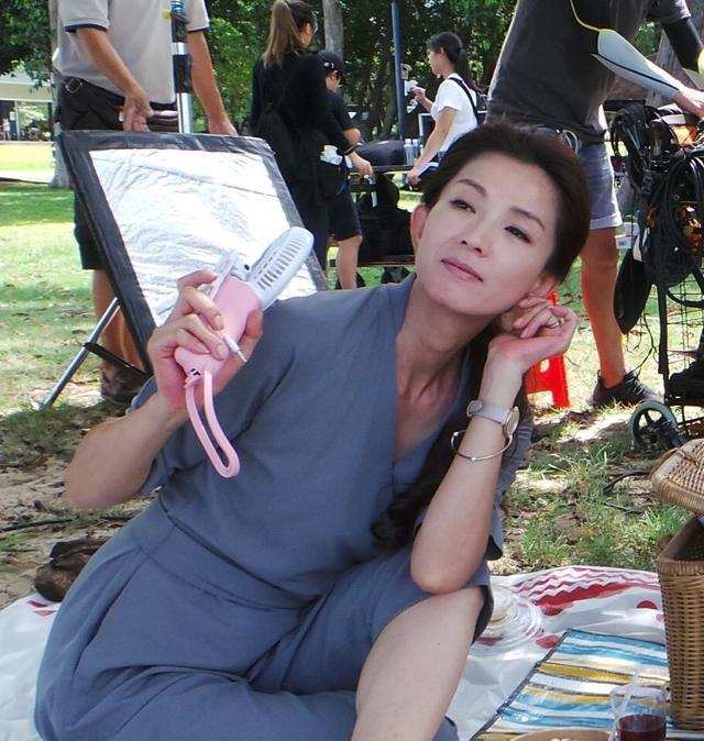 据说叶全真有重度洁癖,很少有人能有机会去她家做客,即便是最好的朋友