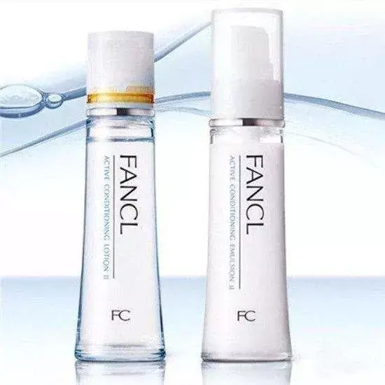 雪肌精优纯奢华套装适合什么肤质，雪肌透亮嫩肤套装（以及适合肤质<含价格>）