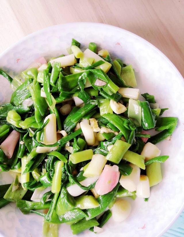 平菇种植最简单方法，平菇种植最简单的方法（喷喷水就能长）