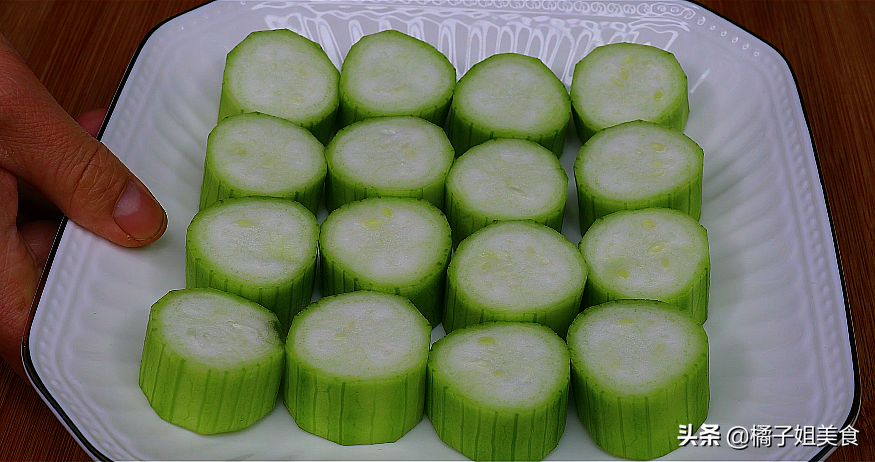圖片[3]-【蒸絲瓜】做法步驟圖 好看又好吃 零失敗家常菜-起舞食譜網