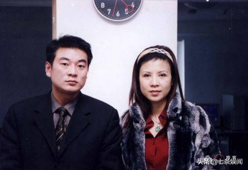 歌手杭天琪的生活照，二婚却被外籍丈夫骗财骗色