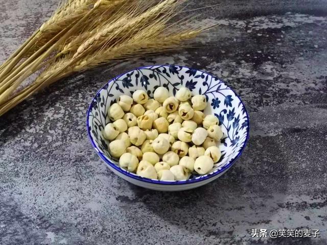 鸡骨草煲汤的做法，鸡骨草配什么煲汤好（炖出来的汤真好喝）