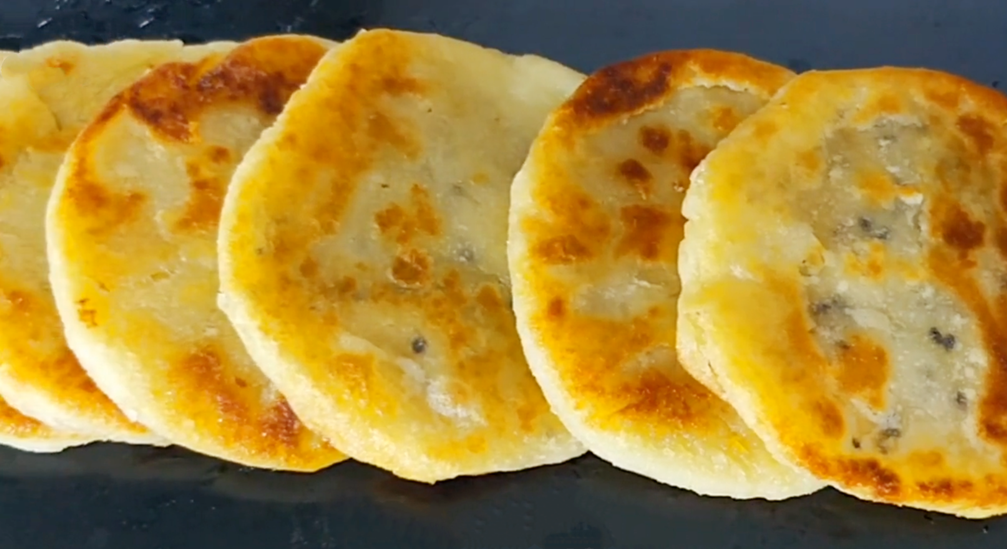 圖片[1]-【燙面白糖餡餅】做法步驟圖 出鍋孩子搶著吃 一鍋不夠-起舞食譜網