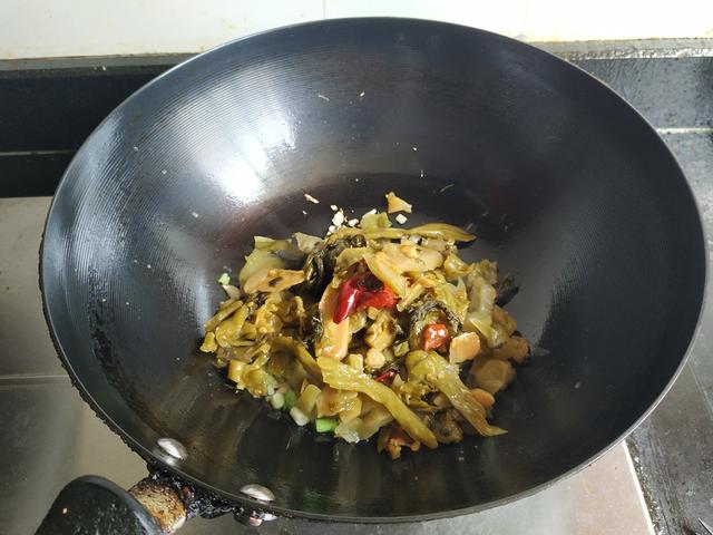 青鱼的做法简单又好吃，青鱼怎么做好吃（既美味可以解嘴馋）