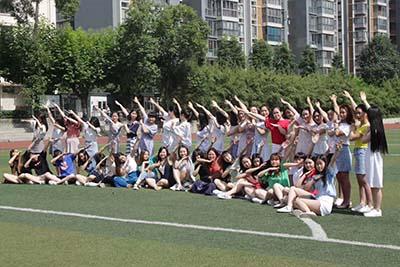 四川附设华西卫生学校（成都中考300多分能上的卫校有哪些）