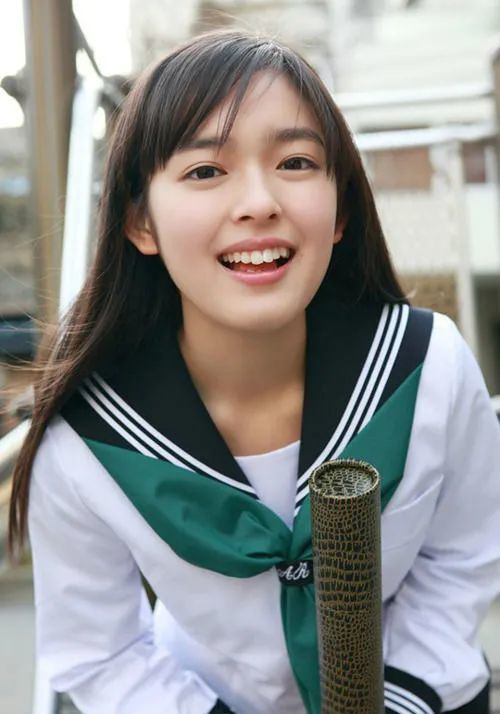 jk是什么衣服，什么是jk制服（新一代少女“吃土”坑——JK制服究竟有着怎样的市场）