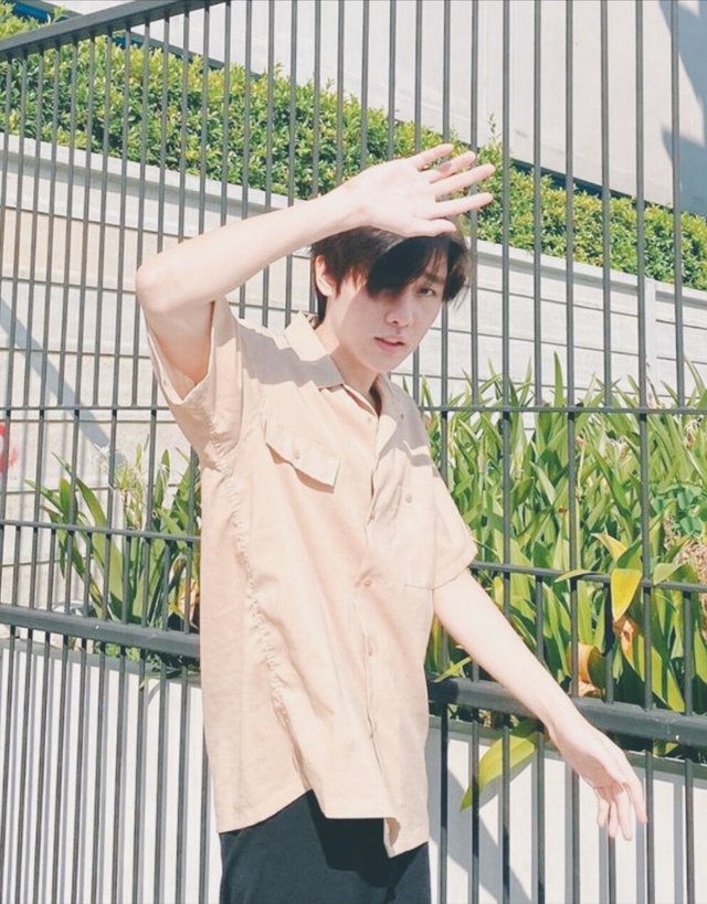 lay是什么意思，lay什么意思（他泰港风少年：黄立贤血统加持）