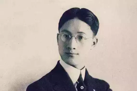 徐志摩的代表作（近代新月派代表诗人徐志摩，曾被鲁迅骂作流氓，看看他3首代表作）