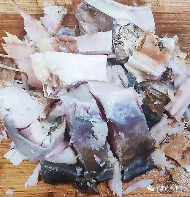 烟熏鱼干怎么做好吃，湖南烟熏鱼的家常做法（在家自己做健康卫生）