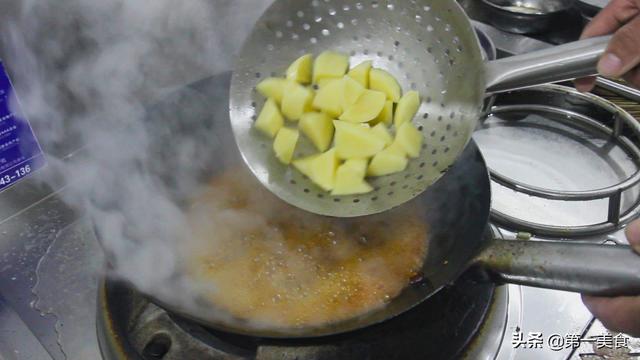 生牛肉的做法大全，厨师长教你土豆烧牛肉的正宗做法