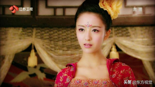 形容女孩子漂亮的成语，形容女孩子漂亮的成语有哪些（这些同美女有关的成语）