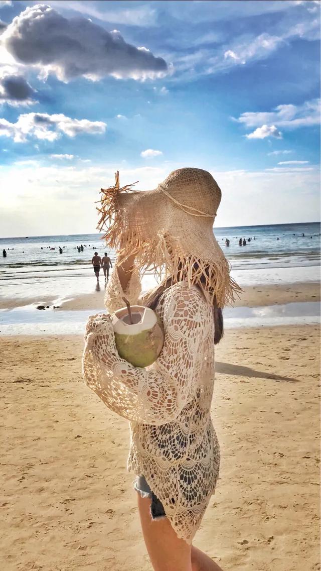 什么是反骨,什么是反骨耳(普吉之行<杨亭>海边留影纪念) 什么是反骨,什么是反骨耳(普吉之行<杨亭>海边留影纪念)
