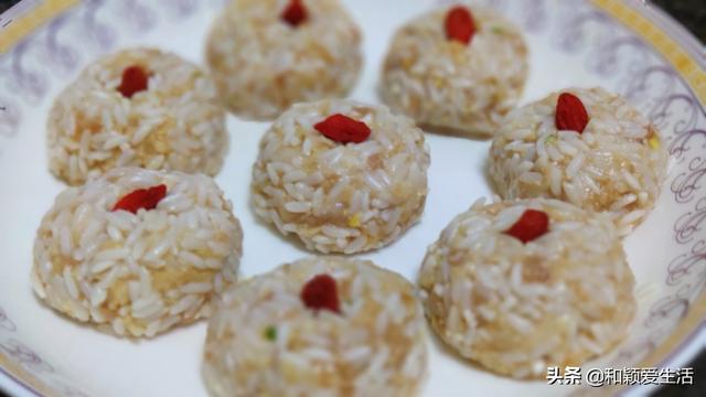 糯米莲藕丸子的做法窍门，糯米莲藕丸子的制作方法和材料（莲藕糯米丸子）