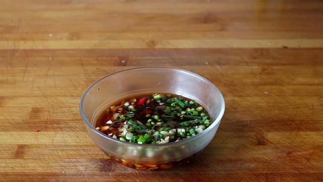 菠菜需要焯水吗，素炒菠菜不焯水可以吗（酒店的凉拌菠菜为什么那么好吃过瘾）
