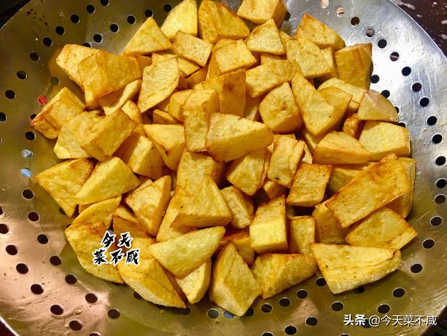 大锅菜菜谱大全食堂实用，小学食堂大锅菜经典菜谱（推荐两款食堂大锅菜）