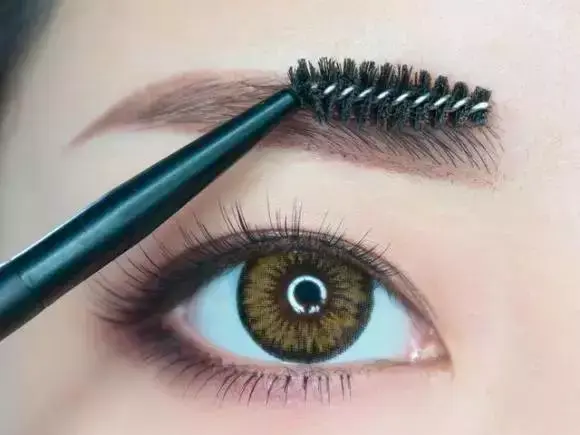 正确使用眉笔的方法你学会了吗，教你怎么用眉笔快速又好看