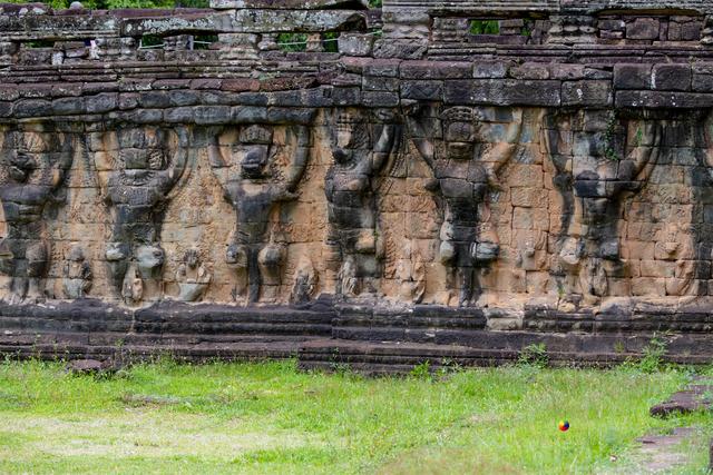 海浪花帽子编织视频，海浪花帽子编织方法详细教程（柬埔寨王宫的守护神是七头那伽）