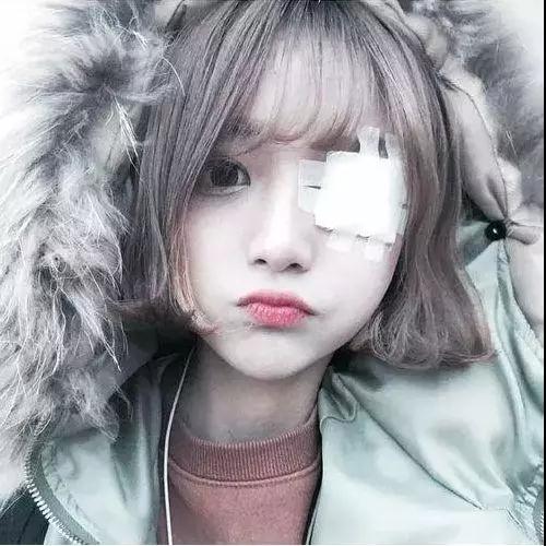 爱自拍女孩必学的姿势，爱自拍女孩必学的姿势有哪些（学好女生最爱的12个自拍姿势）