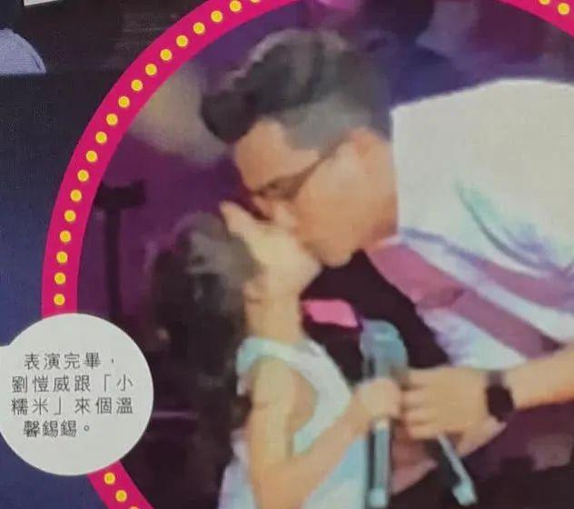 杨幂再曝新恋情，与19岁美国帅哥通宵打游戏，粉丝斥责男方吃软饭