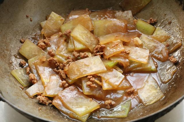 炒冬瓜的家常做法，虾仁炒冬瓜的家常做法（冬瓜不用再做汤了）