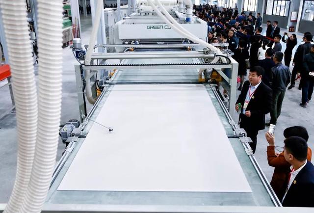 萨米特陶瓷怎么样，萨米特瓷砖质量怎么样（萨米特勇夺“佛山品牌经济奥斯卡大奖”）