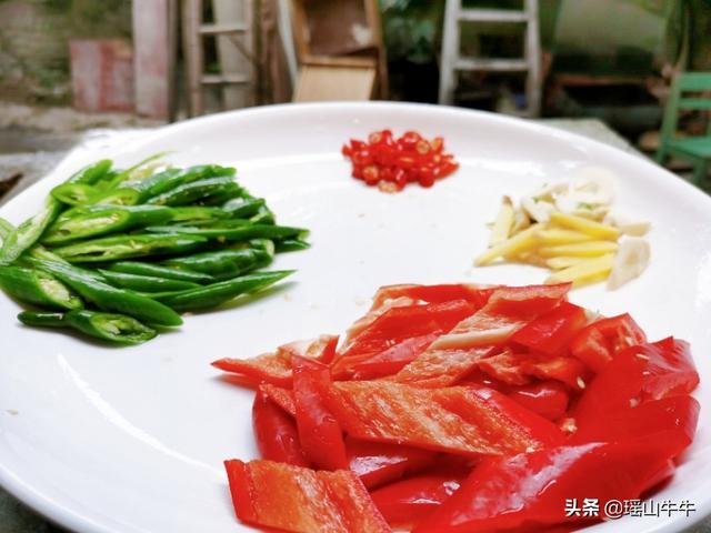 猪连铁是哪个部位，猪连铁是什么器官图片（便宜的猪铁连很少有人吃）