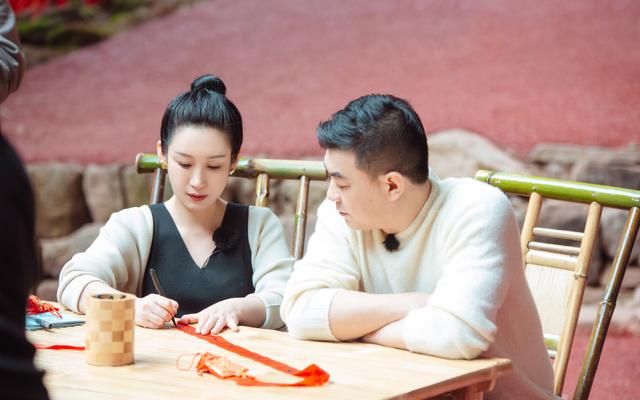 秦海璐的老公，秦海璐的老公的前妻是谁（王新军：有过一次婚姻）