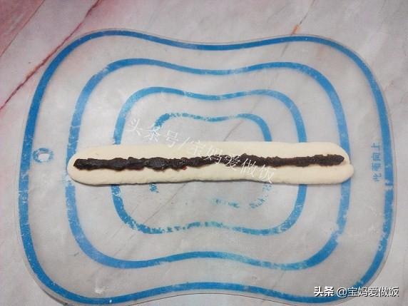 豆沙馒头的花样做法，豆沙卷花馒头的做法（香甜松软的奶香豆沙小馒头）