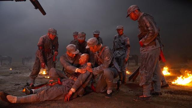 怎么到横店做群众演员 如何在横店群众演员，怎么到横店做群众演员（横店群众演员是什么样的生活）