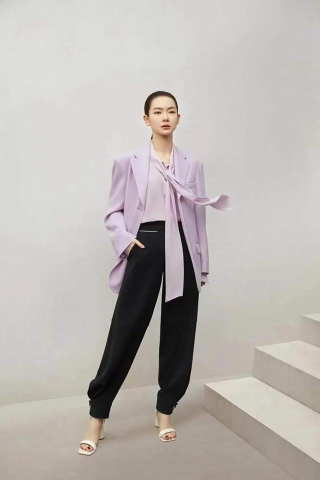 戚薇,马天宇主演的一部都市未来科幻剧——《你好,安怡》正式播出