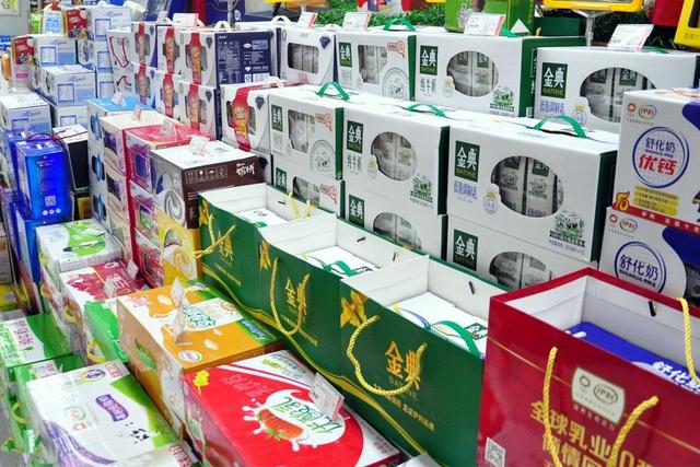 牛奶十大品牌排行榜，中国十大纯牛奶品牌排行榜（这10个“小牌子”牛奶别放过）