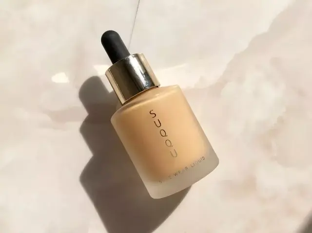 粉底液rmk是什么牌子，RMK粉底液色号（推荐10款适合春夏季的日系粉底液）