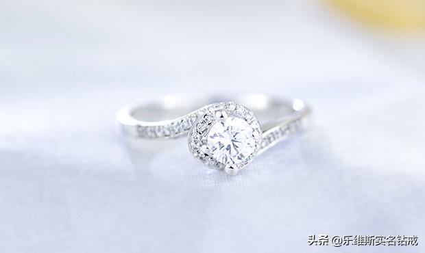 婚戒哪个牌子好，2019十大求婚钻戒品牌排行榜（哪个品牌的婚戒比较好）