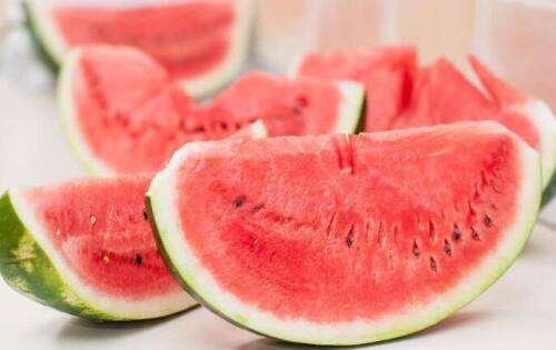 节气小暑的习俗有哪些 小暑节气的风俗活动与食俗汇总，节气小暑的习俗有哪些（这5个小暑习俗你知道几个）