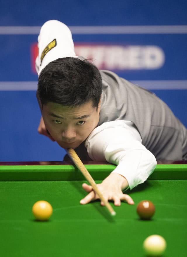 丁俊晖资料(丁俊晖) - 青木春