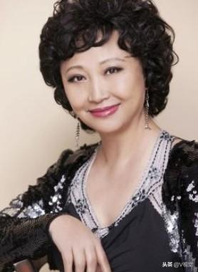 高圆圆，王彤，张凯丽，柳岩，李丽虹等主演《咱们结婚吧》