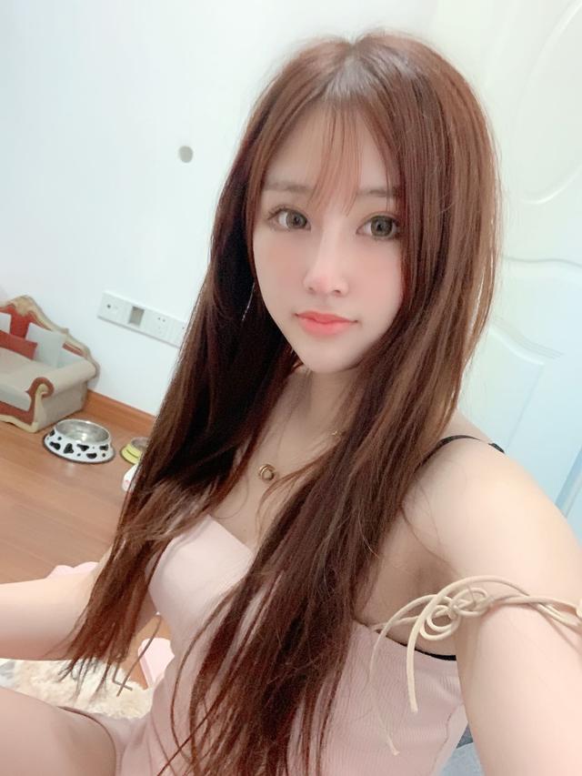 微微歌词完整版，微微歌词（校花文歆瑶版《微微》上线）