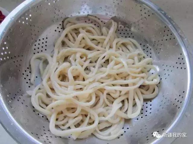 干煸炒面怎么做的，新疆人爱吃的干煸炒面全教程出来了
