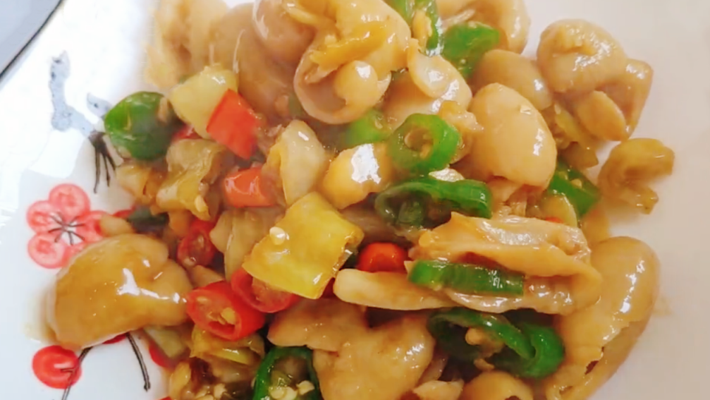 【生炒猪大肠】做法步骤图 难怪猪大肠腥味重 还嚼不烂-起舞食谱网