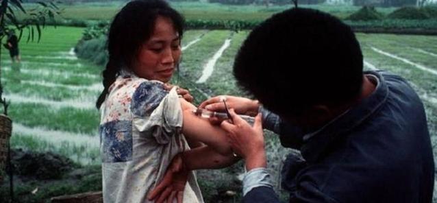 1981年属鸡人永远最旺的数字，1981年属鸡的幸运数字和颜色（时光记忆：1981年的中国）